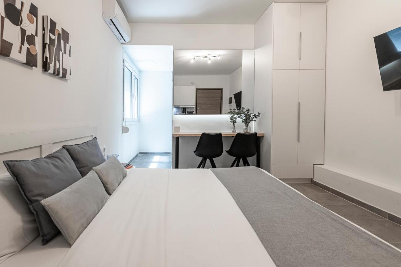 Phaedrus Living: City Center Executive Flat Stadiou Athens Exterior photo